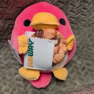 Zuru Snackles Charming Pink Platypus Plush with Subway Cookie